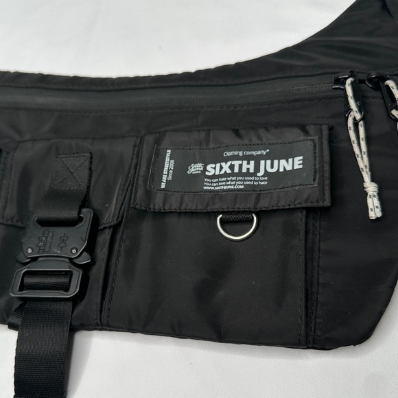 Sixth June Paris Tactical Chest Bag Sling Bag Black - Picture 2 of 7